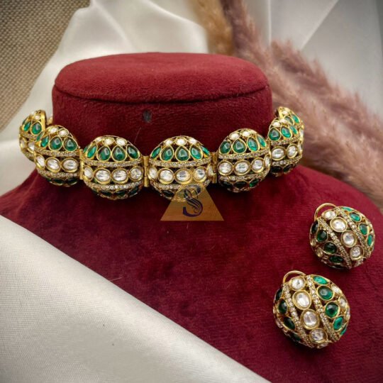 Kundan Choker Set