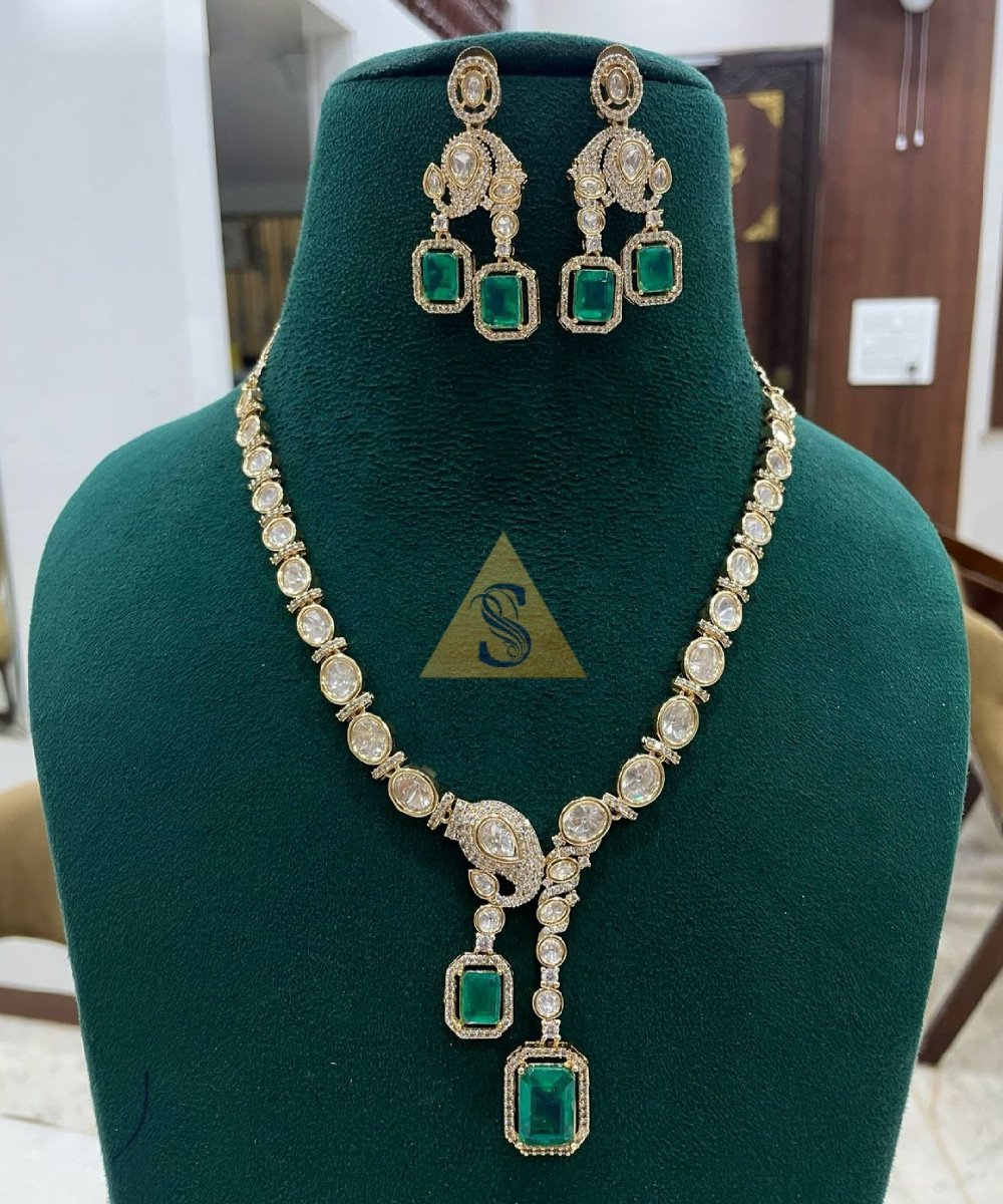 Sleek Necklace Set - Image 4