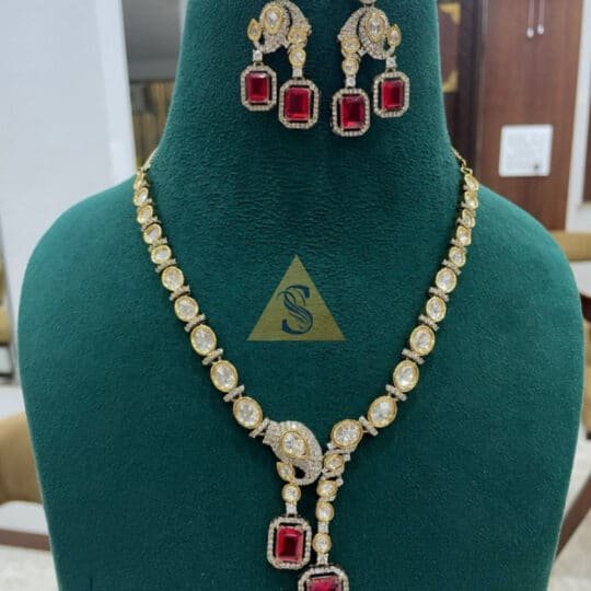 Sleek Necklace Set