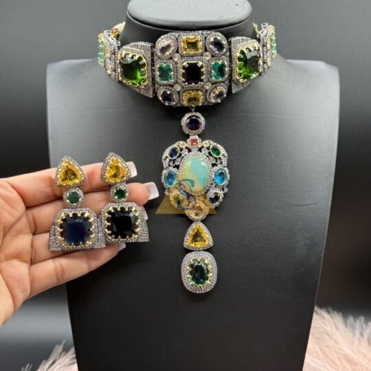 Sabyasachi Choker