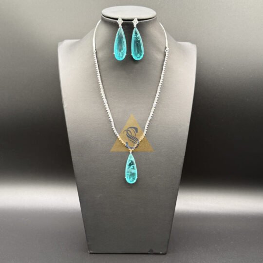 Sleek Tear Drop