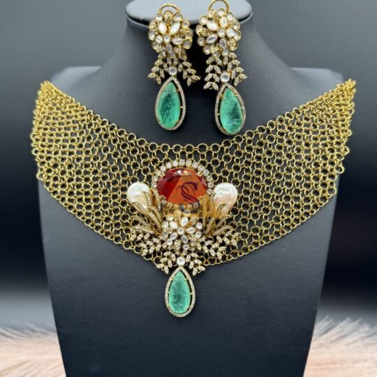 Modern Mesh Necklace