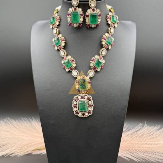 Mehar Necklace